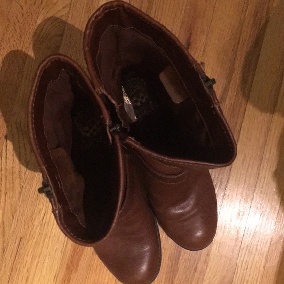 Brown leather Mid booties - Picture 3 of 8